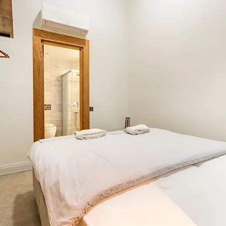 Villa Vistaport B - Luxury With Private Pool And Sea View
