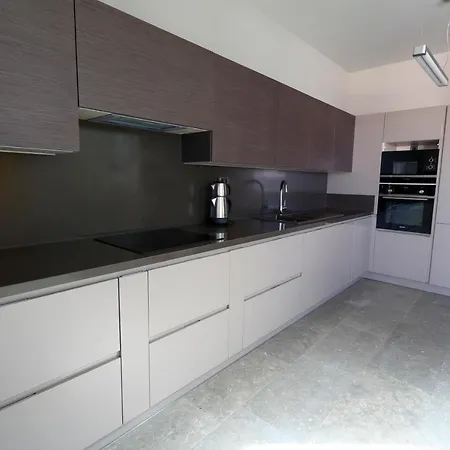 Vistaport B - Luxury With Private Pool And Sea View