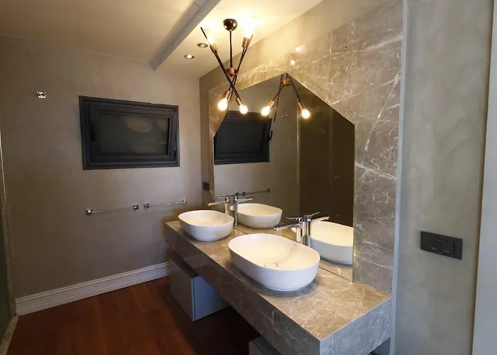 Vistaport B - Luxury With Private Pool And Sea View *