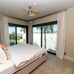 Vistaport B - Luxury With Private Pool And Sea View *